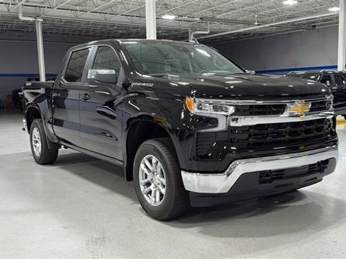 New 2025 Chevrolet Silverado 1500 LT image 2