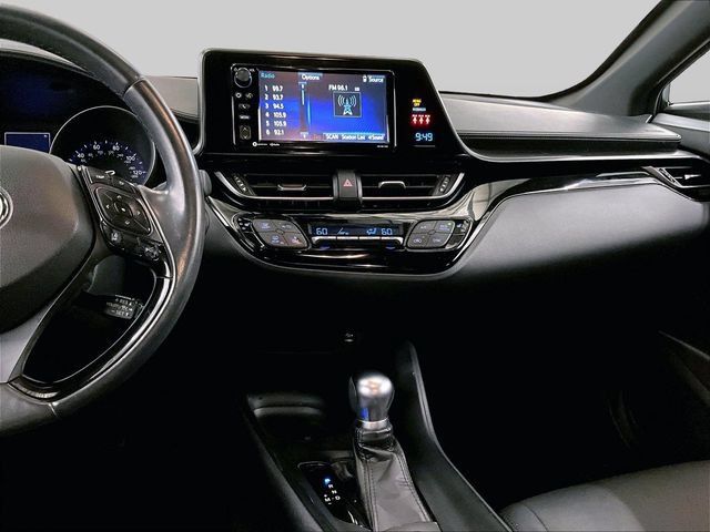 Used 2018 Toyota C-HR XLE FWD image 6