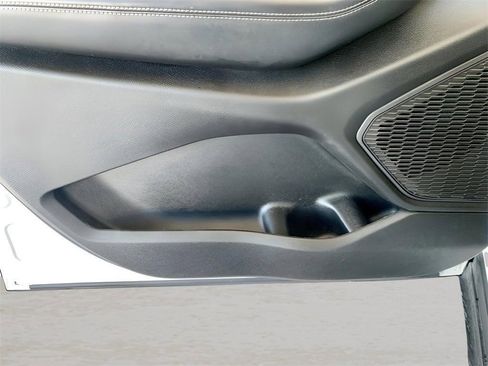 Used 2023 Jeep Grand Cherokee Laredo image 15