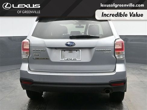 Used 2017 Subaru Forester 2.5i Touring image 7