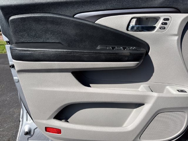 Used 2021 Honda Pilot Special Edition image 10