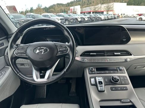 Used 2022 Hyundai Palisade SEL w/ Premium Package image 17