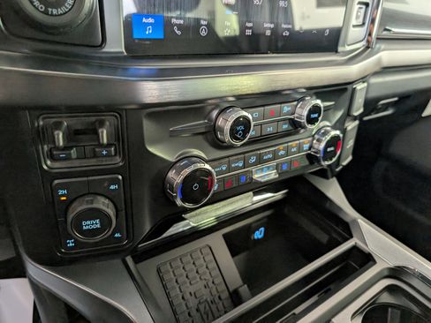 New 2025 Ford F350 Lariat w/ Lariat Ultimate Package image 18