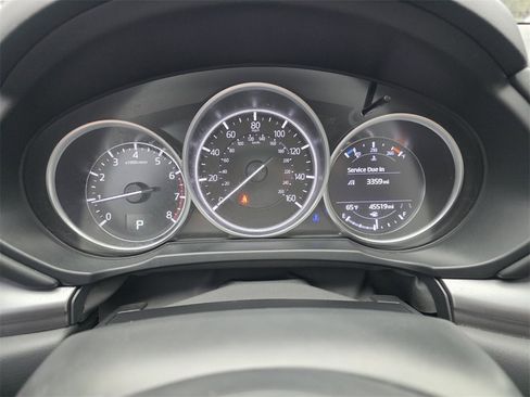 Used 2021 MAZDA CX-5 Touring image 32