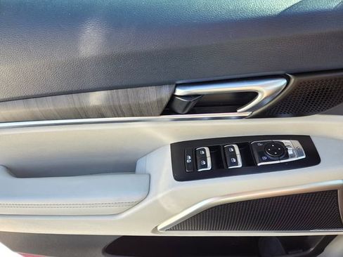 Used 2023 Kia Telluride EX w/ EX Captain's Chair Package image 21