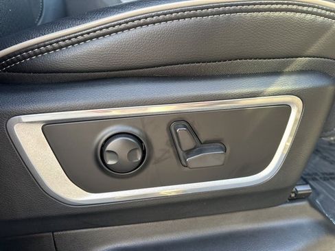 Used 2023 RAM 1500 Laramie image 17