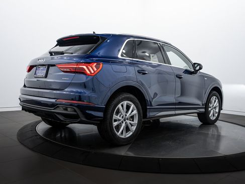 New 2025 Audi Q3 2.0T Premium image 4