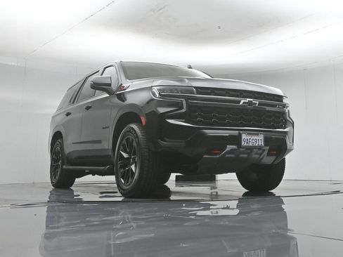 Used 2022 Chevrolet Tahoe Z71 w/ Luxury Package AWD/4WD image 53