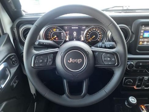 Used 2023 Jeep Wrangler Unlimited Sport AWD/4WD image 16