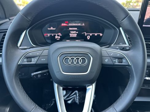 Used 2025 Audi Q5 2.0T Premium w/ Convenience Plus Package AWD/4WD image 23