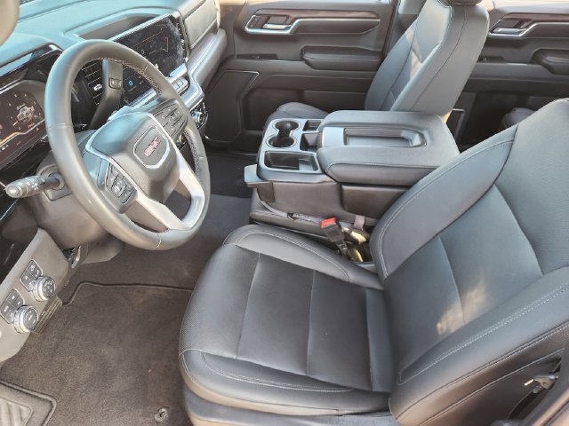 Used 2024 GMC Sierra 1500 SLT w/ X31 Off-Road Package AWD/4WD image 12