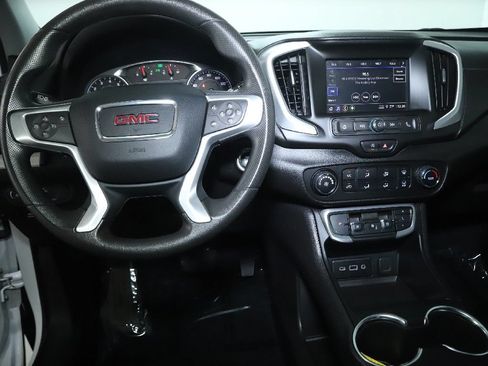 Used 2024 GMC Terrain SLE AWD/4WD image 28