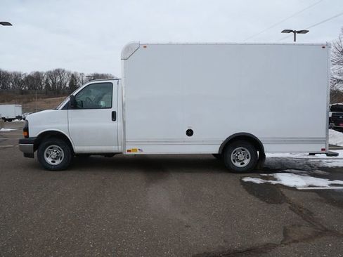 New 2025 Chevrolet Express 3500 w/ Power Convenience Package RWD image 4