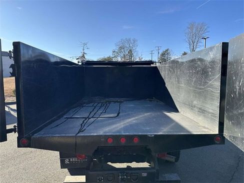 Used 2024 Ford F550 4x4 Regular Cab Super Duty image 20