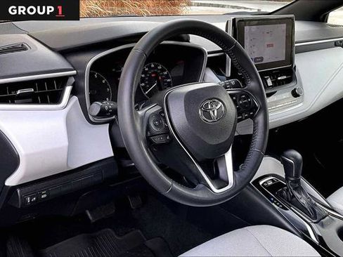 Certified 2023 Toyota Corolla SE w/ SE Premium Package image 18