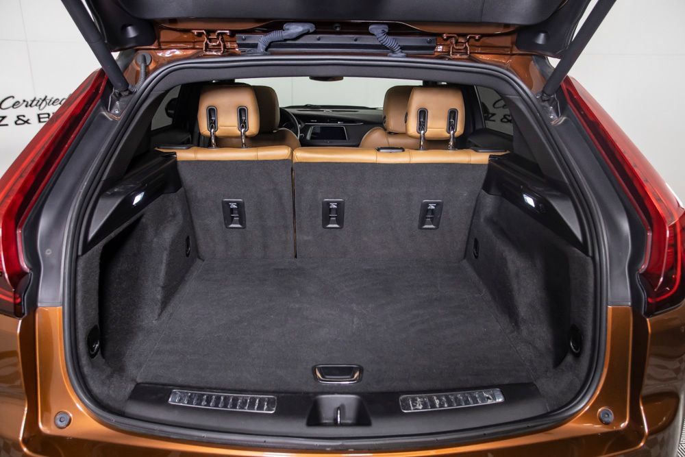 Used 2019 Cadillac XT4 Premium Luxury FWD image 8