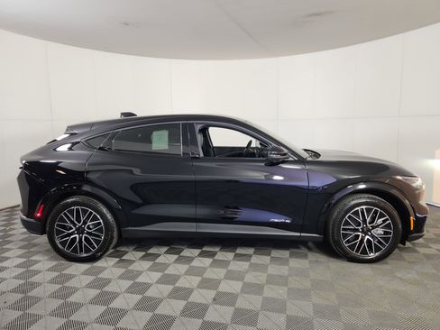 New 2026 Ford Mustang Mach-E Premium image 8