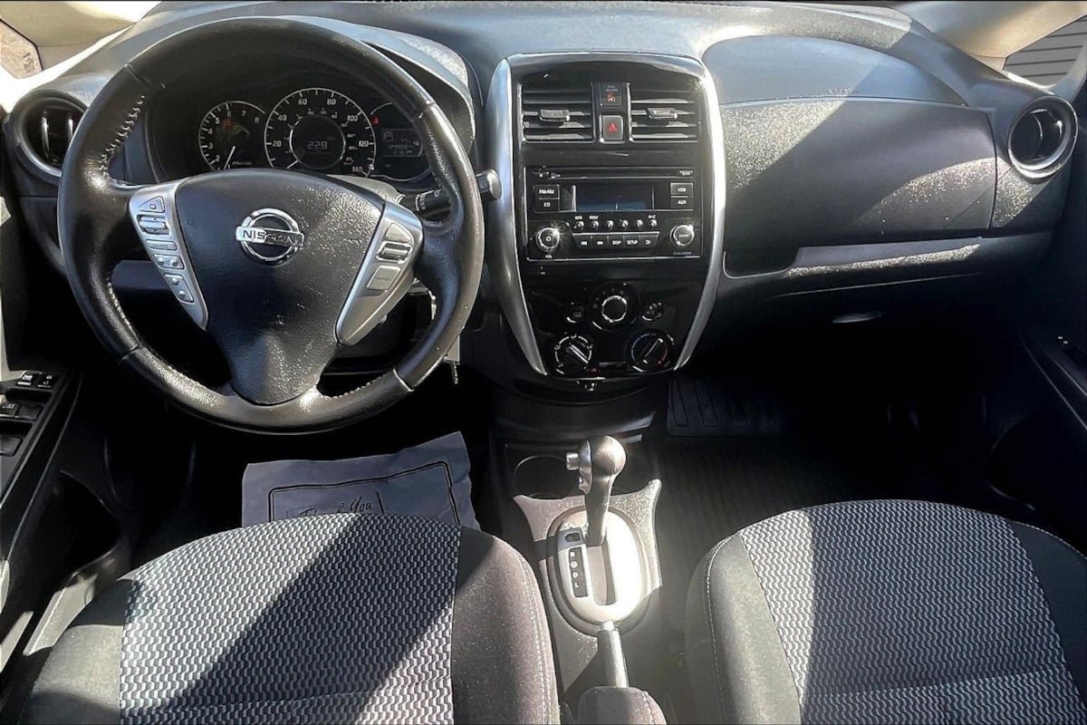 Used 2015 Nissan Versa Note SV FWD image 7