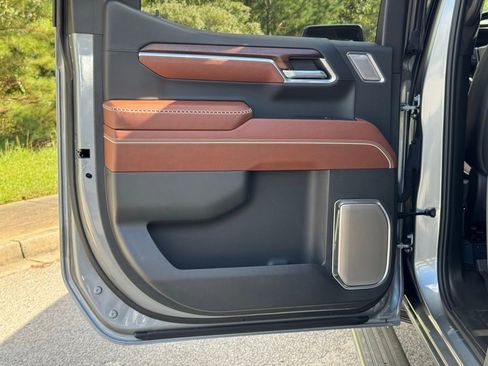 New 2025 GMC Sierra 1500 Denali Ultimate image 21
