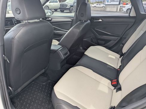 Used 2021 Volkswagen Jetta FWD image 30