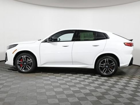 New 2026 BMW X2 xDrive28i w/ Technology Package AWD/4WD image 2