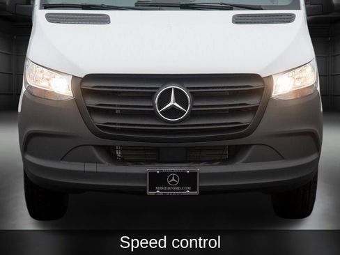 Used 2025 Mercedes-Benz Sprinter 2500 image 14