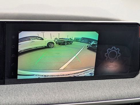 New 2025 Nissan Kicks SV w/ SV Premium Package image 15