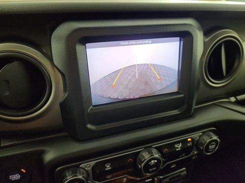 Used 2023 Jeep Wrangler Unlimited image 22