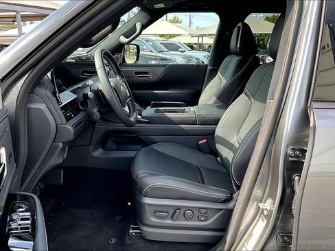 New 2026 INFINITI QX80 Autograph w/ Premium Cargo Package image 12