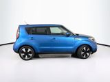 Used 2018 Kia Soul + image 5