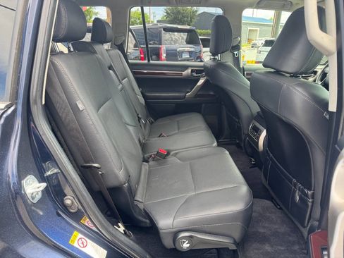 Used 2019 Lexus GX 460 Premium AWD/4WD image 14