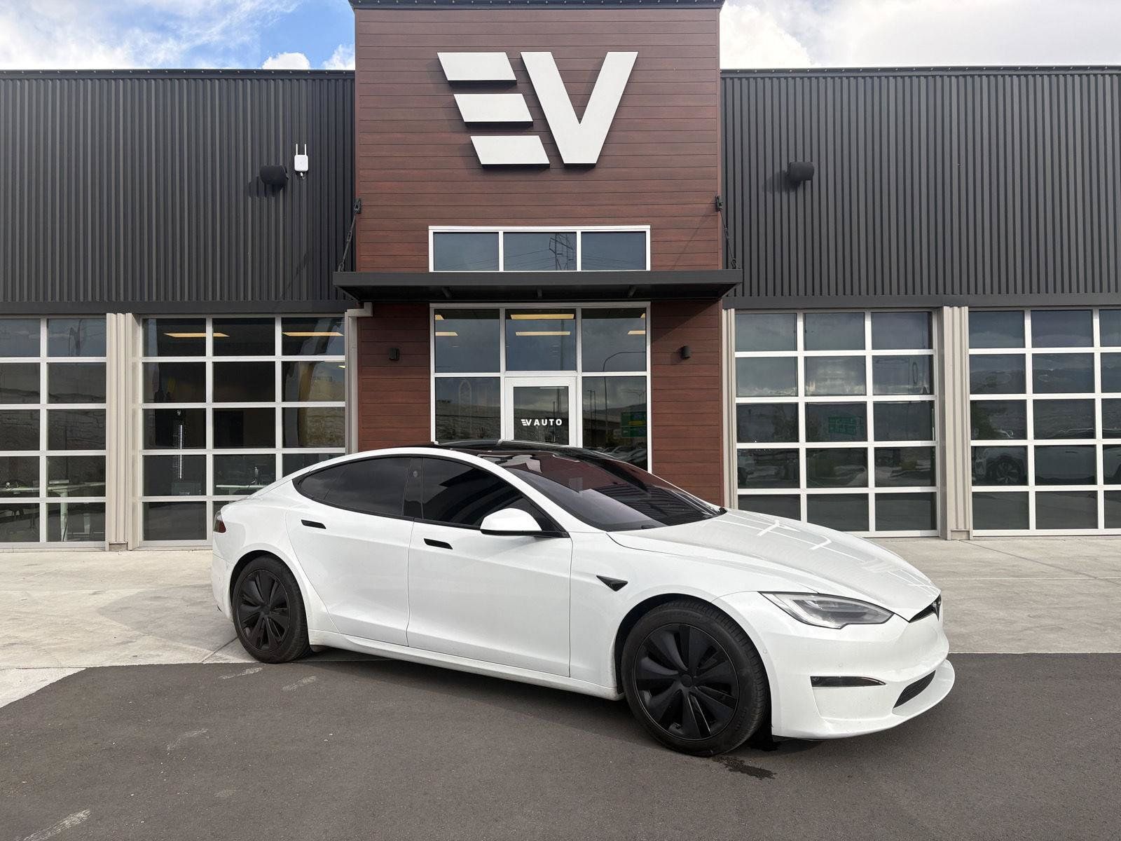 Used 2022 Tesla Model S AWD/4WD image 1