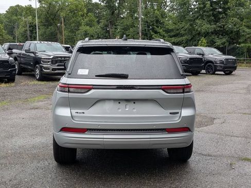 New 2026 Jeep Grand Cherokee Summit w/ Obsidian Package AWD/4WD image 4