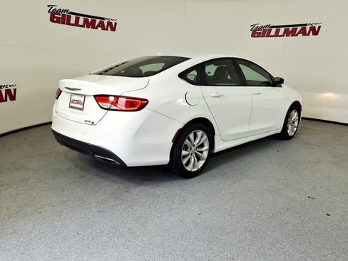 Used 2015 Chrysler 200 S FWD image 6