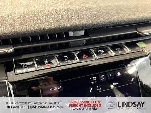 New 2025 Jeep Grand Cherokee Altitude AWD/4WD image 36