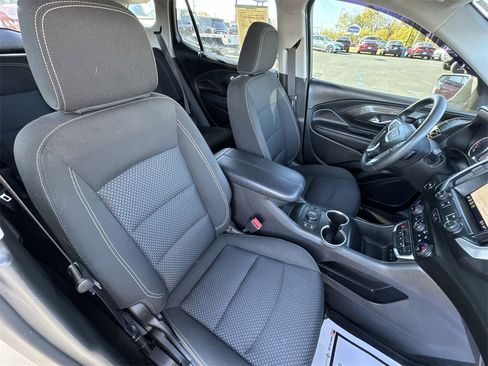 Used 2022 GMC Terrain SLE w/ Driver Convenience Package image 24