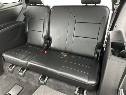 Used 2018 Chevrolet Traverse LT image 24