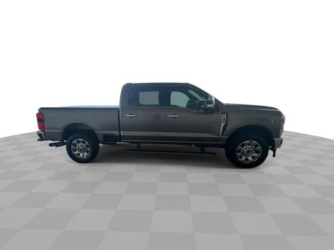 Used 2023 Ford F350 Lariat w/ Lariat Ultimate Package AWD/4WD image 9