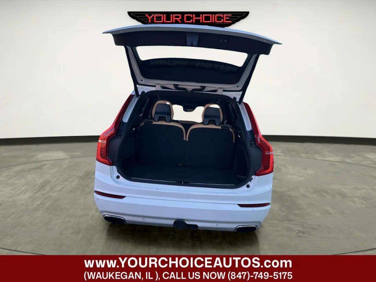 Used 2017 Volvo XC90 T6 Momentum w/ Vision Package AWD/4WD image 13