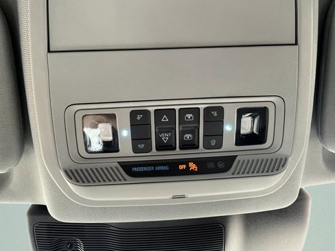 Used 2020 Ford Explorer Limited image 21