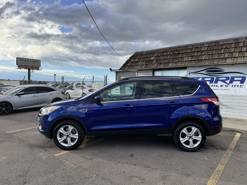 Used 2014 Ford Escape SE w/ Equipment Group 201A image 4