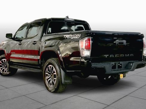 Used 2020 Toyota Tacoma TRD Sport image 11