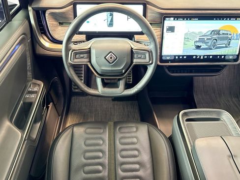Used 2022 Rivian R1S Launch Edition image 19