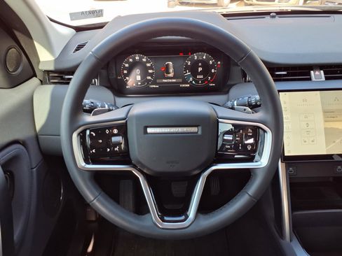 Used 2024 Land Rover Discovery Sport S image 14