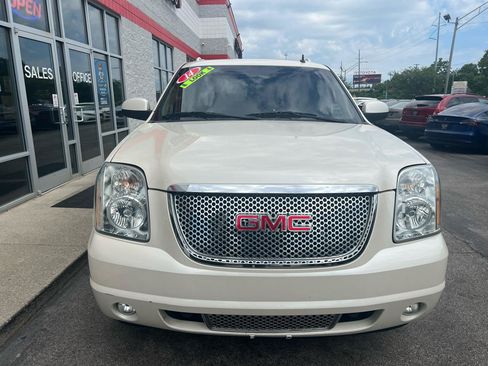 Used 2014 GMC Yukon XL Denali AWD/4WD image 10