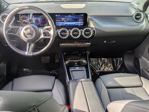 Certified 2024 Mercedes-Benz GLA 250 image 16