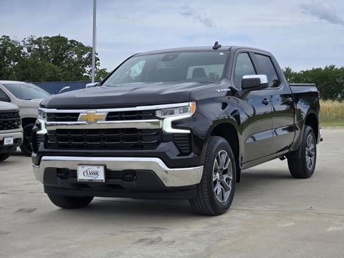 Used 2023 Chevrolet Silverado 1500 LT AWD/4WD image 4