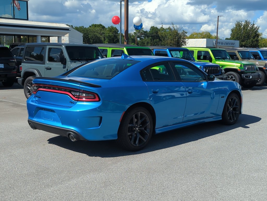 Used 2023 Dodge Charger R/T w/ Blacktop Package RWD image 6