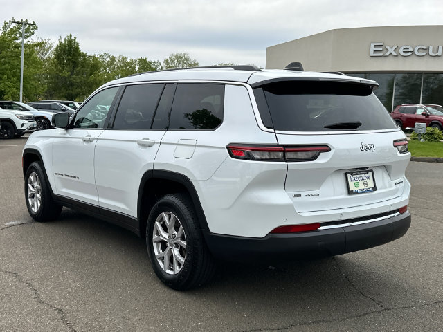 Used 2022 Jeep Grand Cherokee L Limited AWD/4WD image 4