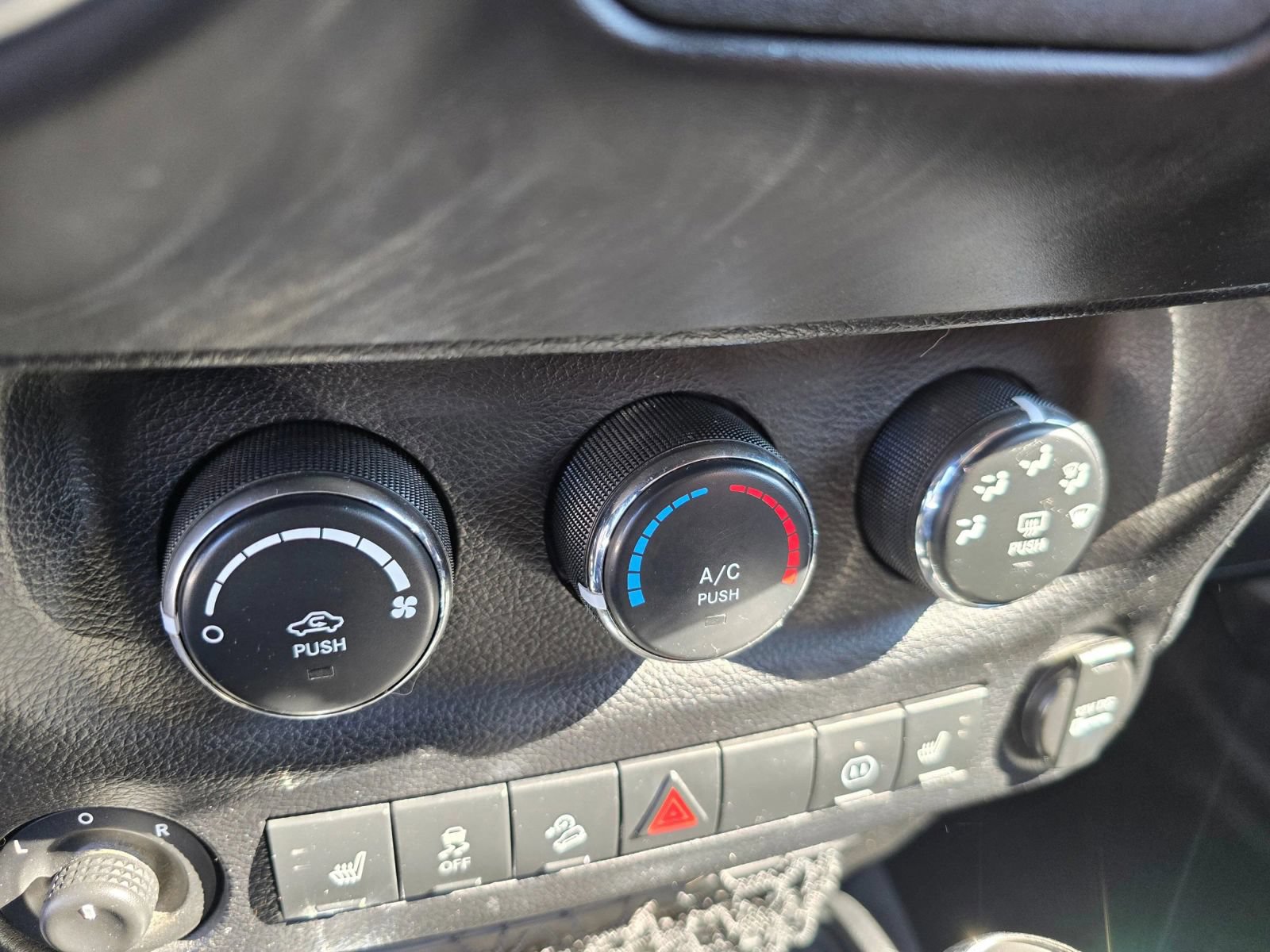 Used 2011 Jeep Wrangler Unlimited 70th Anniversary w/ Dual Top Group AWD/4WD image 27